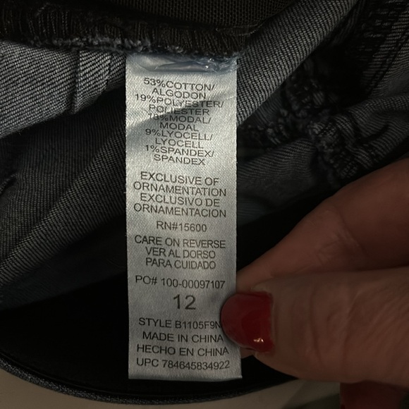 Size 12 Democracy Jeans. Like New! - Picture 5 of 5